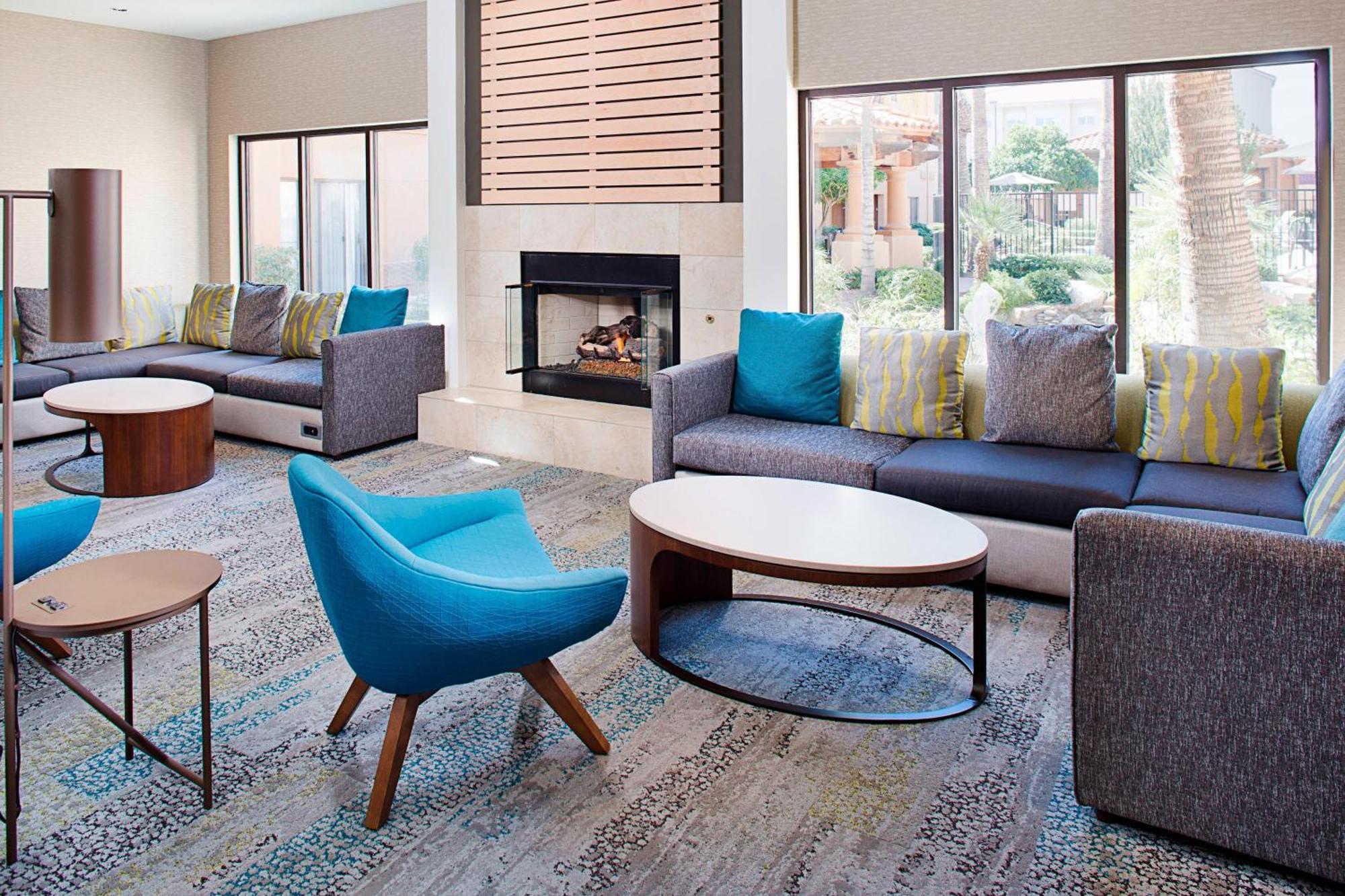 Отель Courtyard By Marriott Tucson Williams Centre Экстерьер фото
